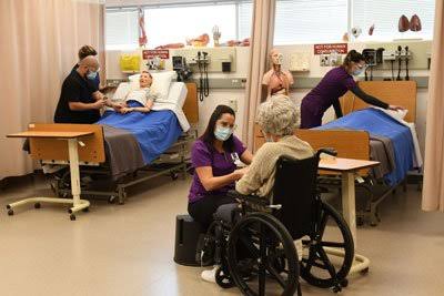 High Income Jobs in Canada for Internationals – Care Aide